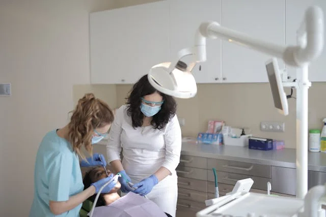 composite resin veneers
