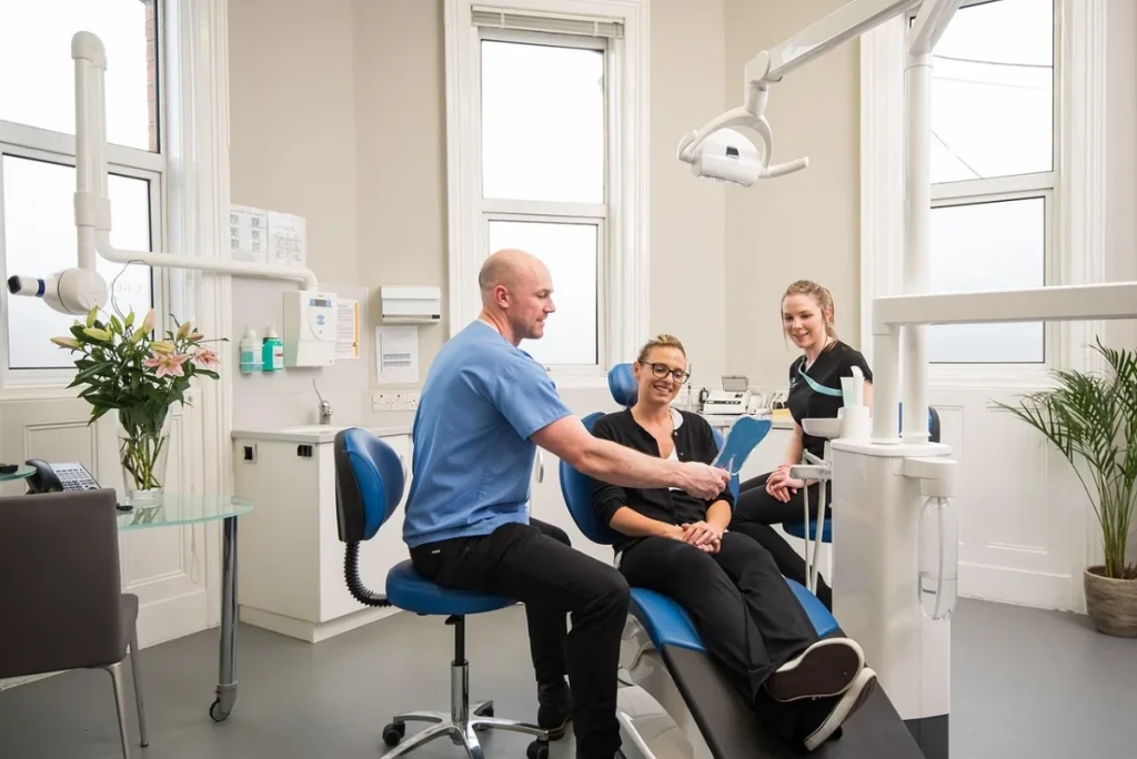 what are composite veneers​